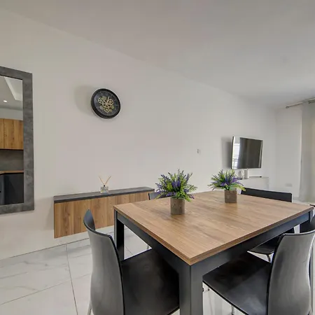 And Fully Equipped 1br In St Julian's By 360 Estates *